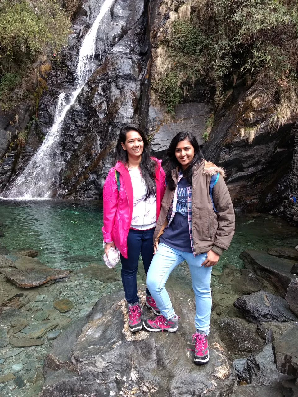 Photo of Bhagsunag Waterfall, Kangra, Himachal Pradesh, India by Pari
