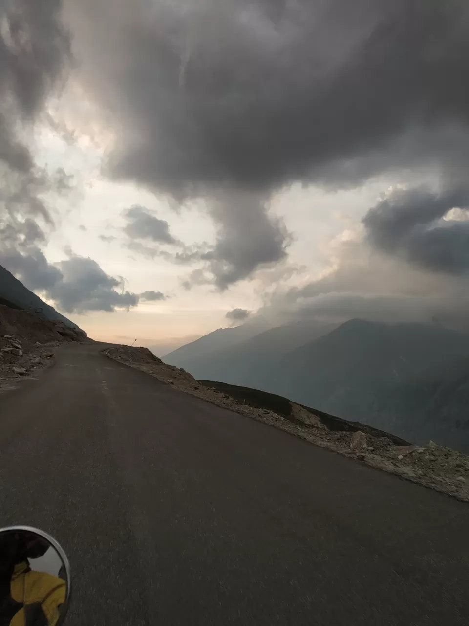 Photo of Rohtang Pass, Manali, Himachal Pradesh, India by The best dentist around you