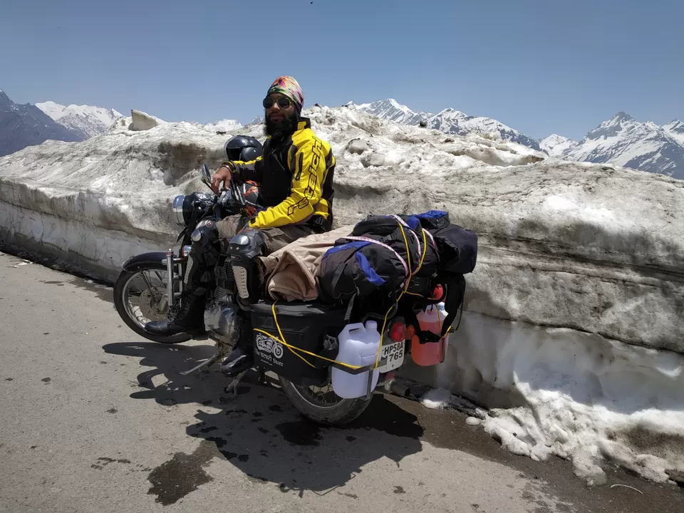 Photo of Rohtang Pass, Manali, Himachal Pradesh, India by The best dentist around you