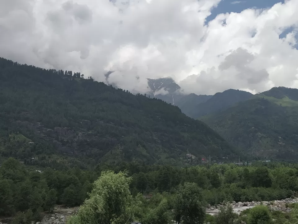Photo of Manali, Himachal Pradesh, India by The best dentist around you
