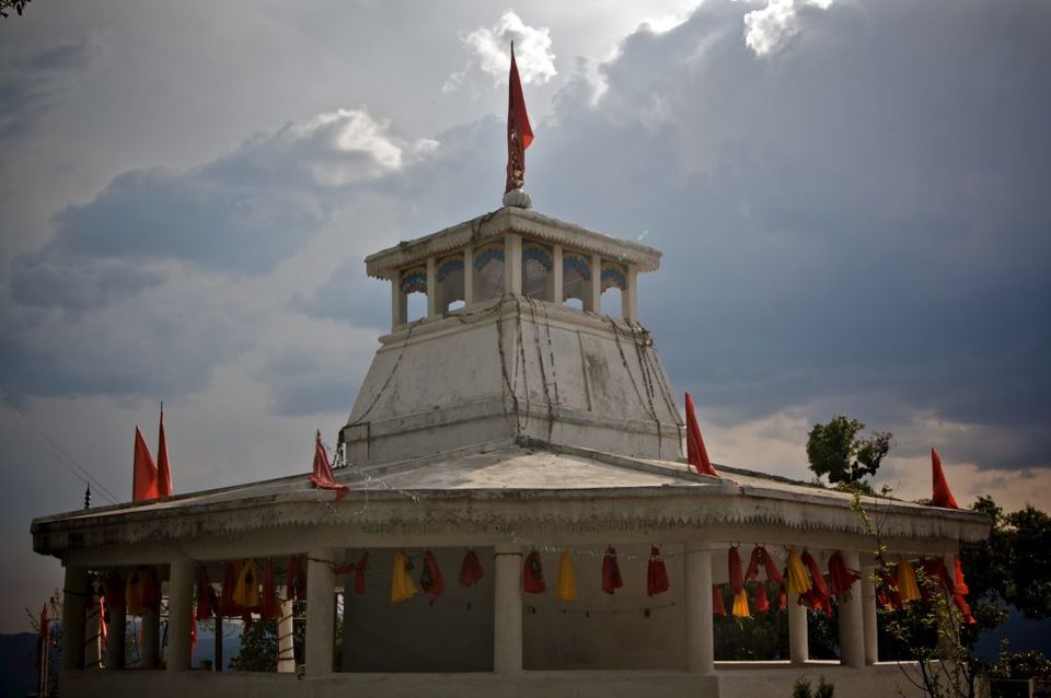 Photo of Kalishila, Ukhimath|Shrine high in cloud - illuminylife 2/4 by Jhanvi
