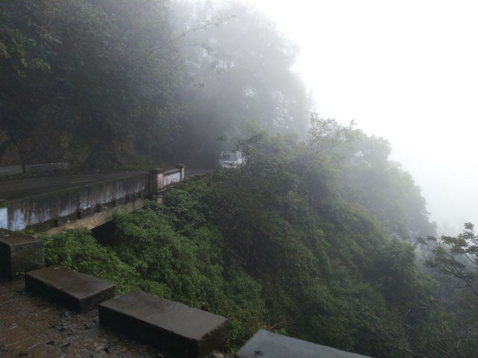 Photo of Ooty View point, Thalayathimund, Ooty, Tamil Nadu, India by Salvin Thilak S
