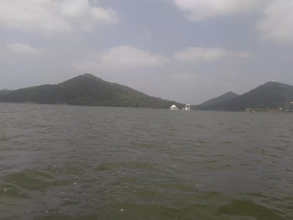 Photo of On Hunch To Udaipur by Rohit Singh