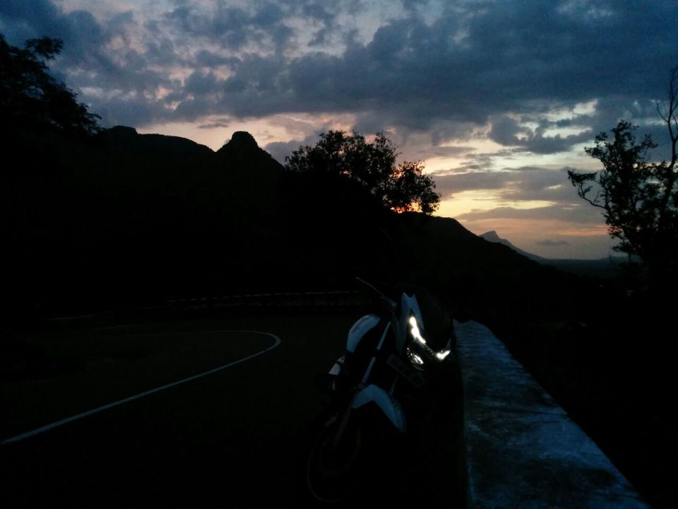 Photo of Munnar, Monsoon & Bike - Awesome Threesome 24/38 by Piyush Aggarwal