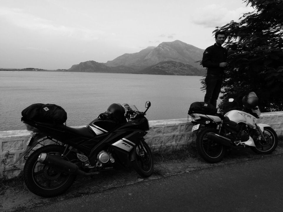 Photo of Munnar, Monsoon & Bike - Awesome Threesome 35/38 by Piyush Aggarwal