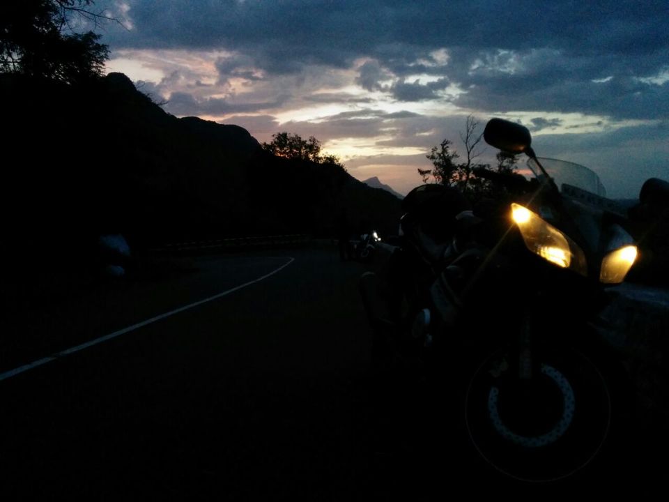 Photo of Munnar, Monsoon & Bike - Awesome Threesome 37/38 by Piyush Aggarwal