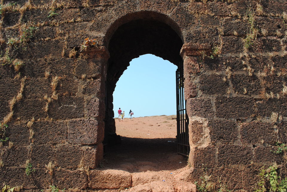 Photo of Saddles, Helmets and the road. Motorcycling to NORTH GOA! by ᗝᑌ丅ᗪᗝᗝᖇᔕᗰᗩᑎADVENTURE