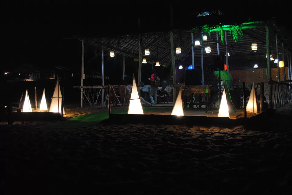 Photo of Baga Beach, Goa by ᗝᑌ丅ᗪᗝᗝᖇᔕᗰᗩᑎADVENTURE