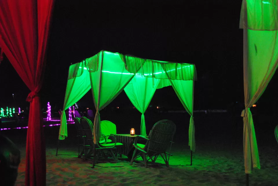 Photo of Baga Beach, Goa by ᗝᑌ丅ᗪᗝᗝᖇᔕᗰᗩᑎADVENTURE