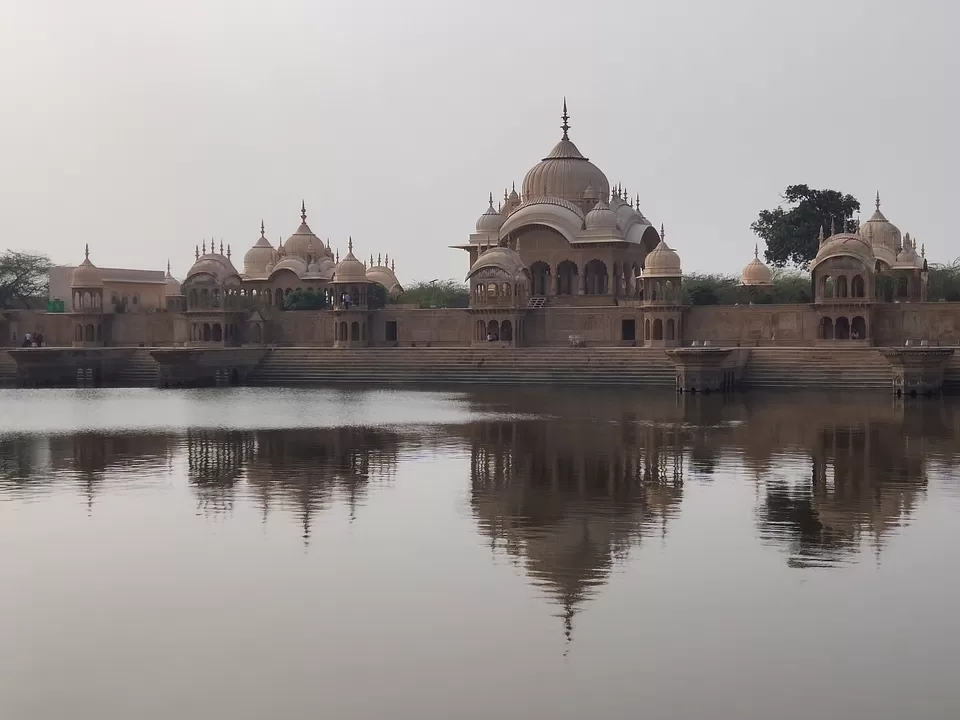 Photo of Kusum Sarovar, Goverdhan Brahmnan, Uttar Pradesh by Deepak Kadam