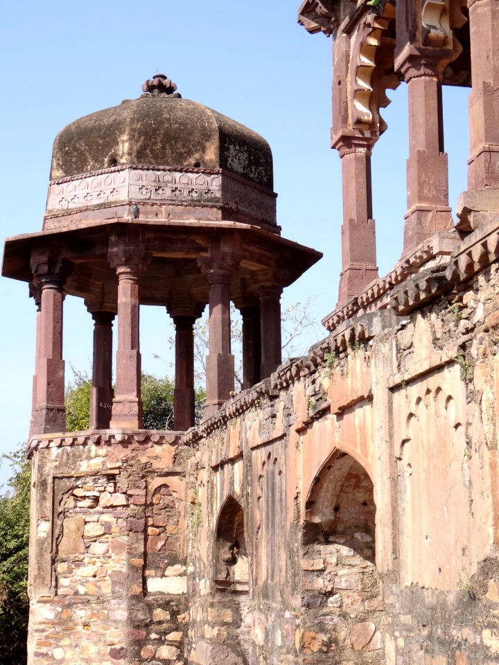 Photo of Ranthambore Fort, Ranthambore Fort Road, Qila Ranthambor, Rajasthan, India by Rudraksha Chodankar