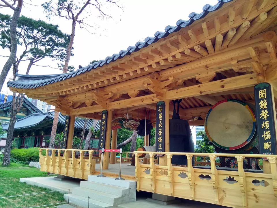 Photo of Bongeunsa Temple, COEX North Gate, Samseong 1(il)-dong, Seoul by The Urban Nomad