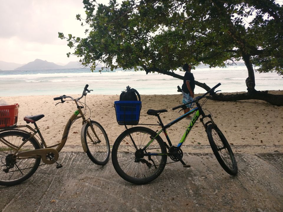 Photo of La Digue - A Dreamy Island That Exists In Real - To travel is to live! 11/17 by BULBUL on the wing