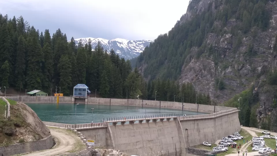 Photo of Manali with a smile???????? by Rohit Jangda