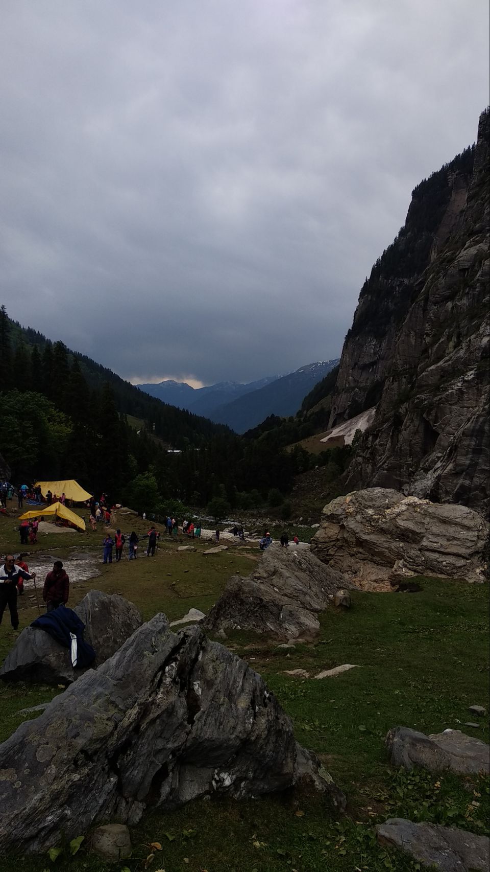 Photo of Manali with a smile???????? by Rohit Jangda