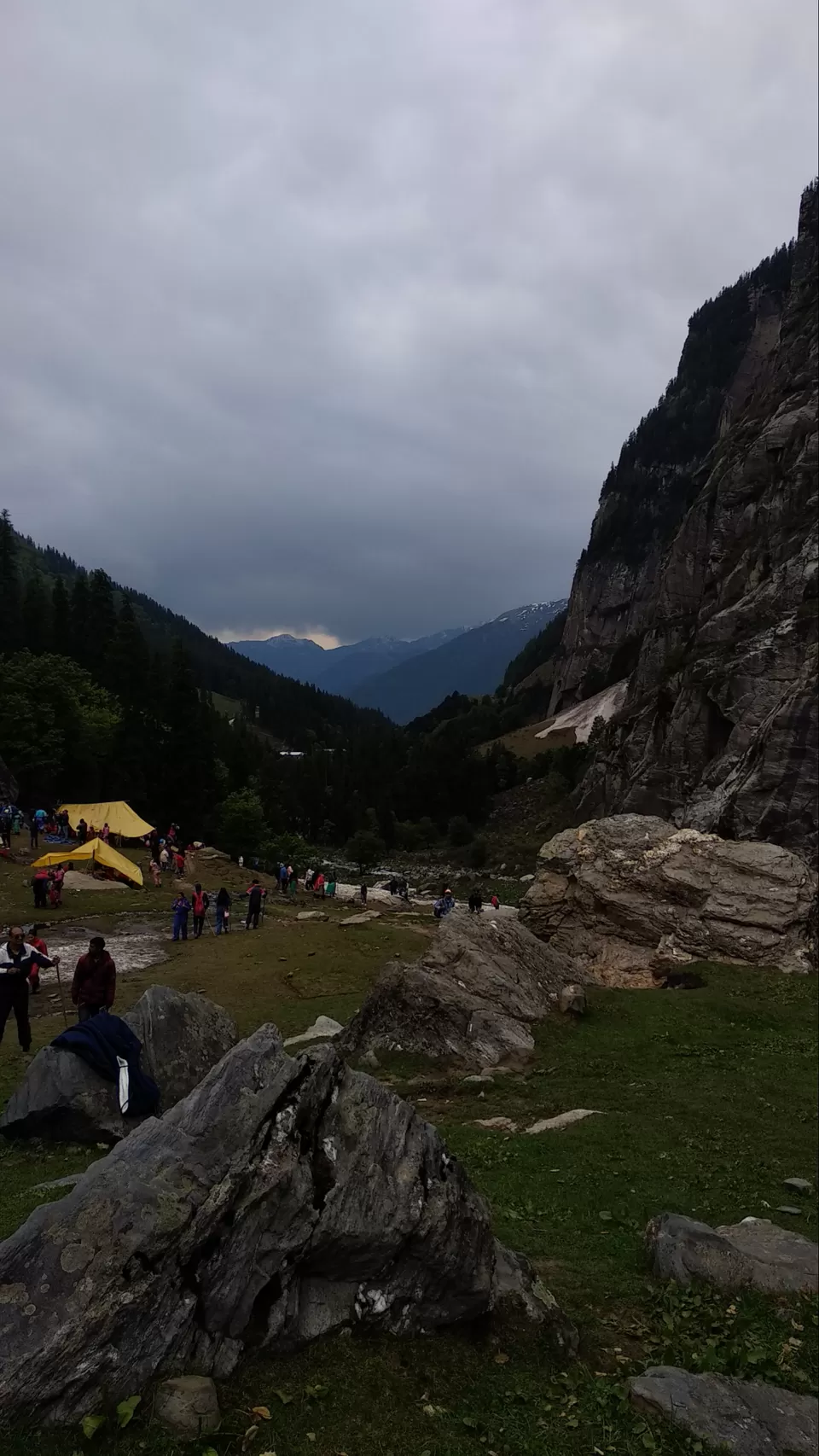 Photo of Manali with a smile???????? by Rohit Jangda