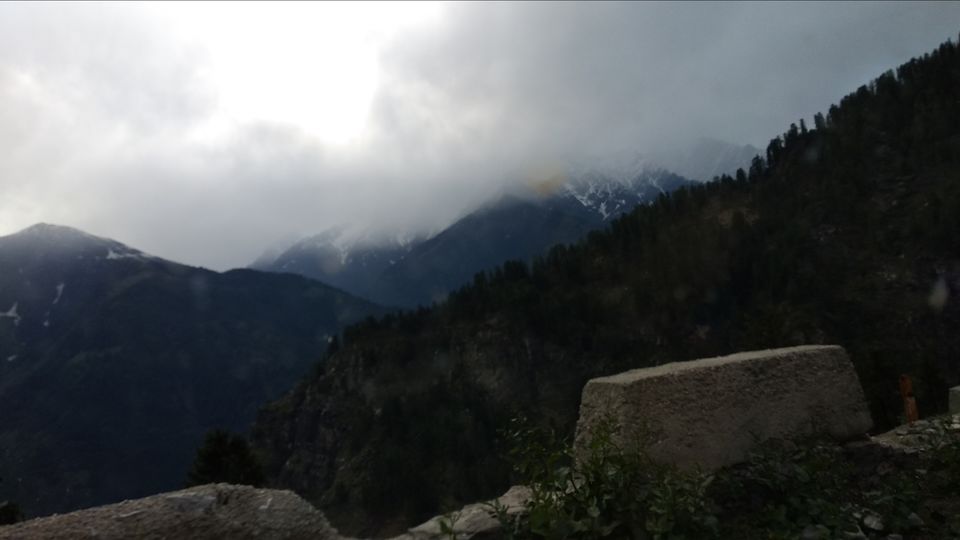 Photo of Manali with a smile???????? by Rohit Jangda