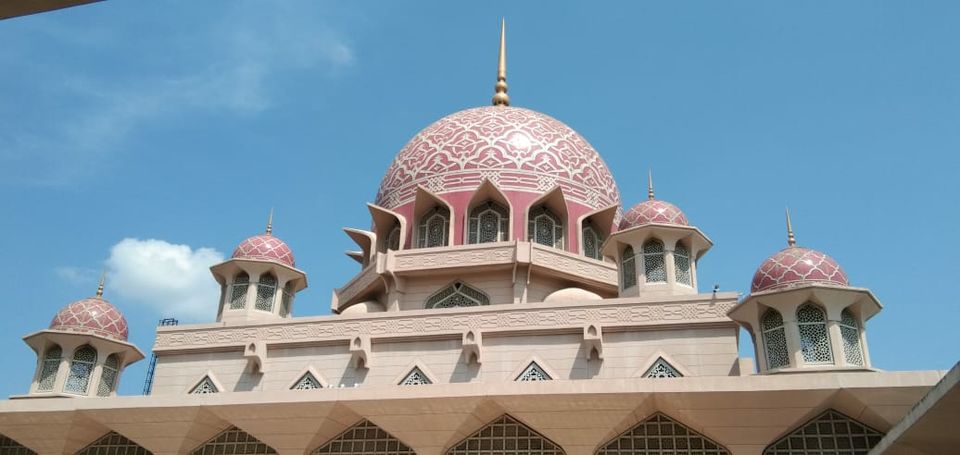 Photo of The Malaysian and Singaporean diaries by Viswanathan Sundaresan