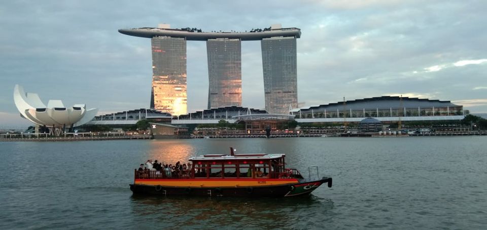 Photo of The Malaysian and Singaporean diaries by Viswanathan Sundaresan