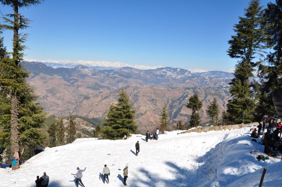 Photo of My first experience with Snow-the wonder of it all..at Shimla 7/17 by Geetanjali