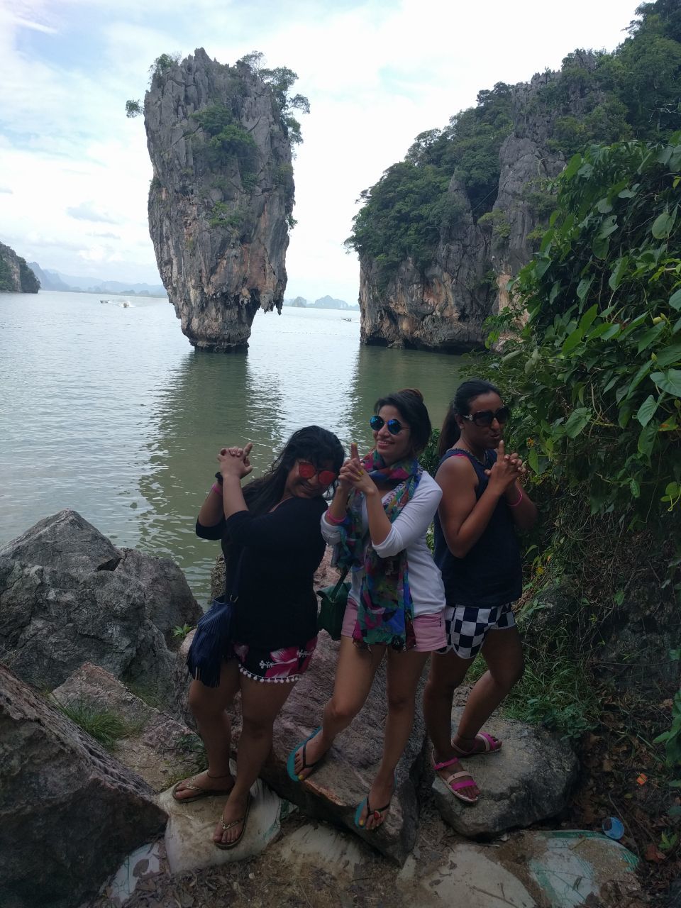 Photo of A 3-minute Guide to the Ultimate Tropical Gateway: Thailand 4/10 by Geetanjali