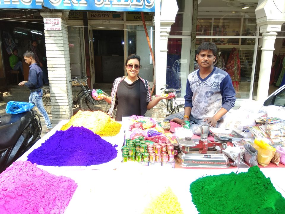 Photo of A Girl's Guide to Lucknow 1/8 by Geetanjali