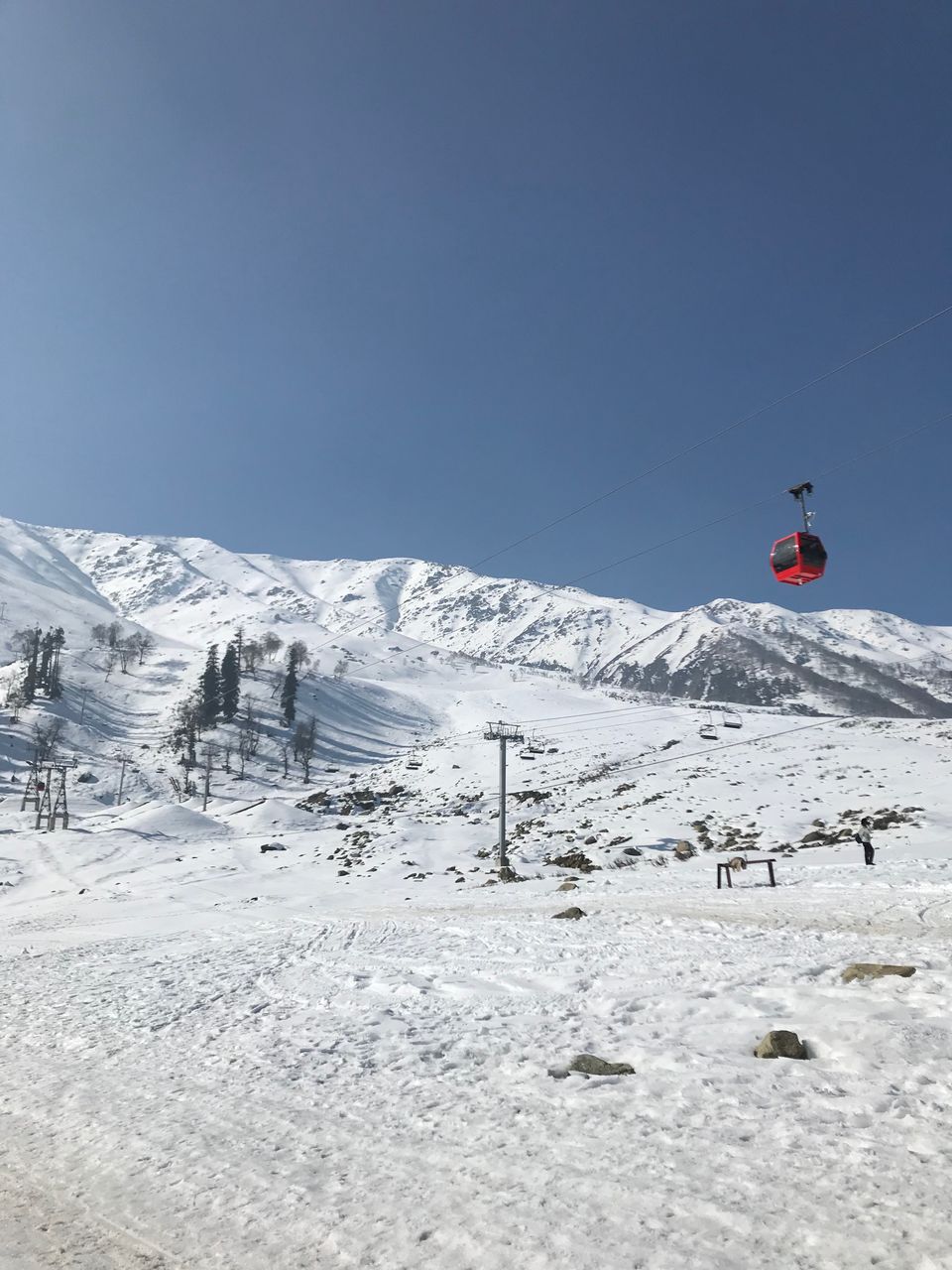 Photo of A Complete Guide to White Winters at Gulmarg: Begin your Jan'19 with this one! #bestof2018 3/11 by Geetanjali