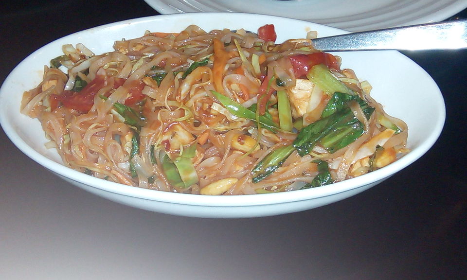Photo of Why Mcleodganj makes me hungry and happy 12/14 by Geetanjali