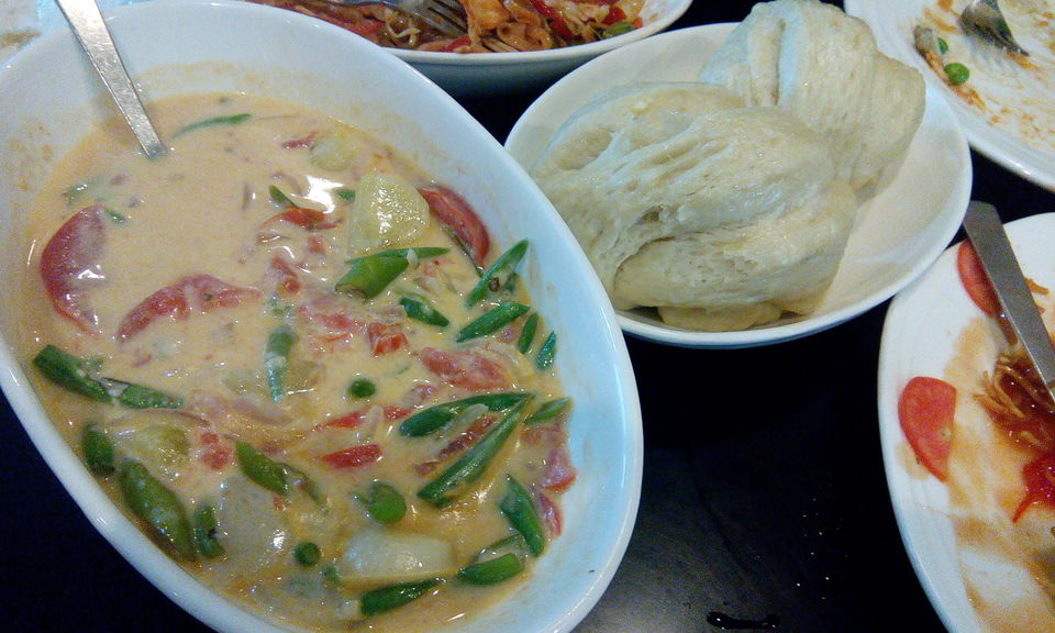 Photo of Why Mcleodganj makes me hungry and happy 13/14 by Geetanjali