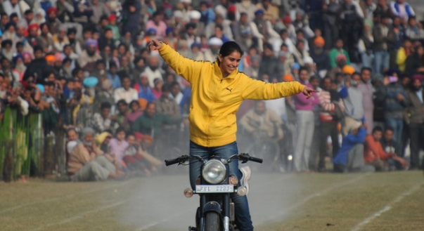 Photo of 6 Unconventional Festivals Of India 5/6 by Urvesh Bhatt