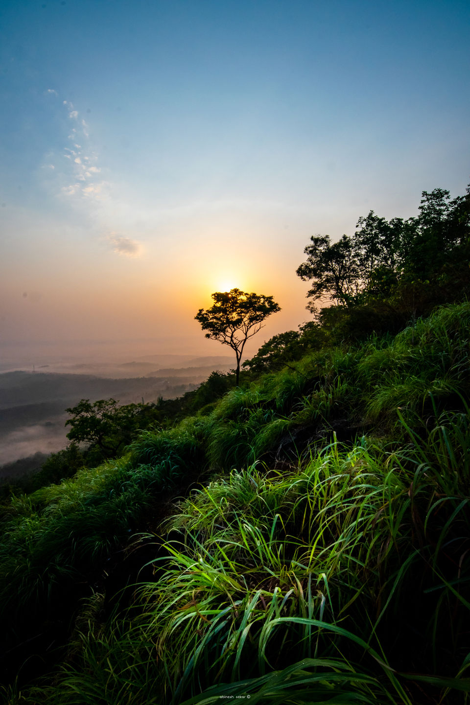 Photo of Kurumbalakotta View Point, Kerala, India by Abinesh Sekar