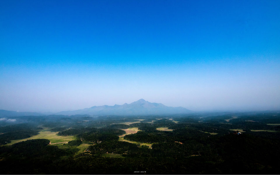 Photo of Kurumbalakotta View Point, Kerala, India by Abinesh Sekar