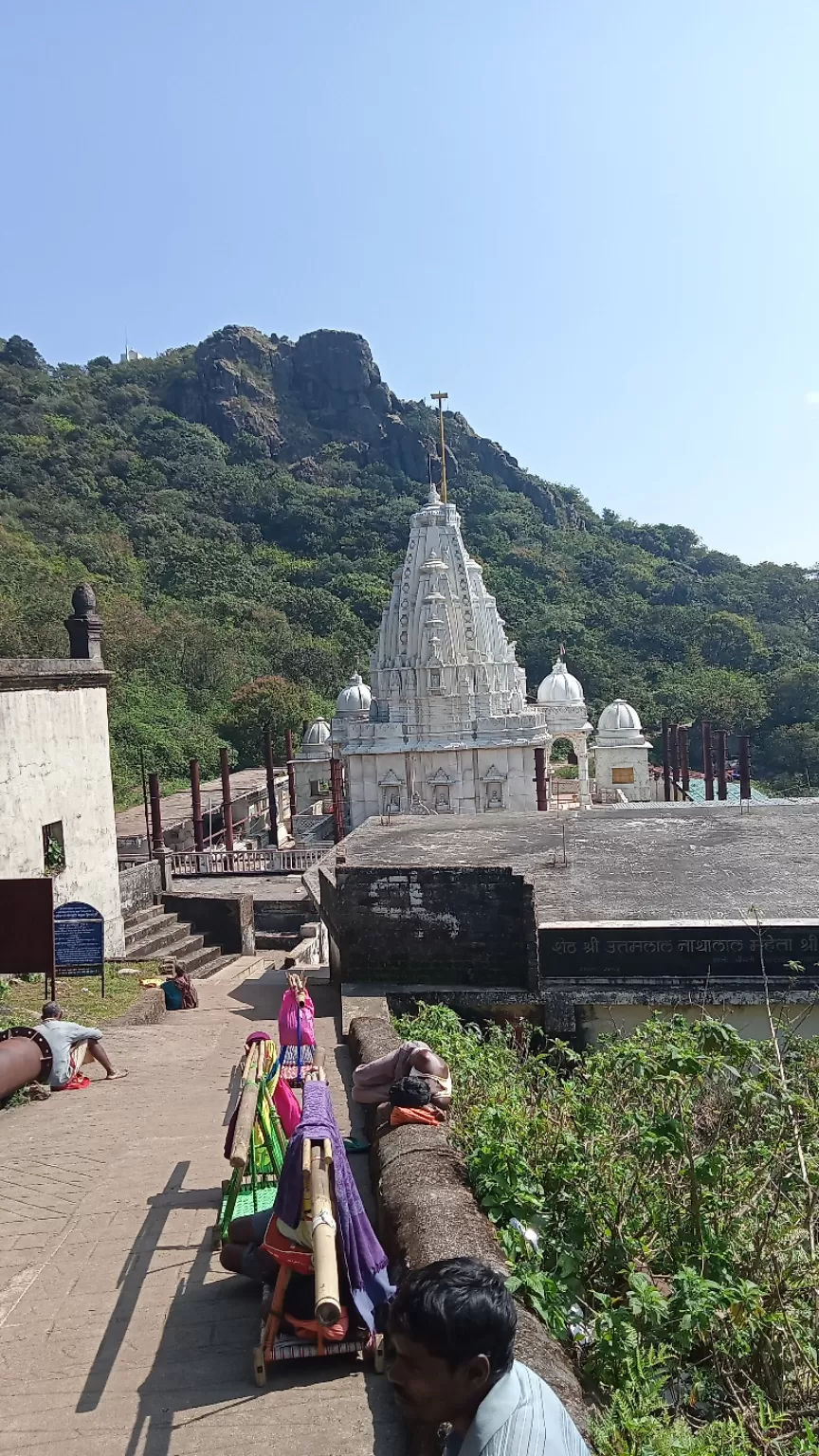 Photo of Paaras_Nath Hill: A Jain Pilgrimage! Do Check out this mesmerizing natural beauty!!! by Marco Polo
