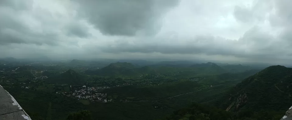 Photo of Sajjan Garh Fort, Udaipur, Fateh Sagar Road, Malla Talai, Udaipur, Rajasthan, India by Gayatri Talavdekar