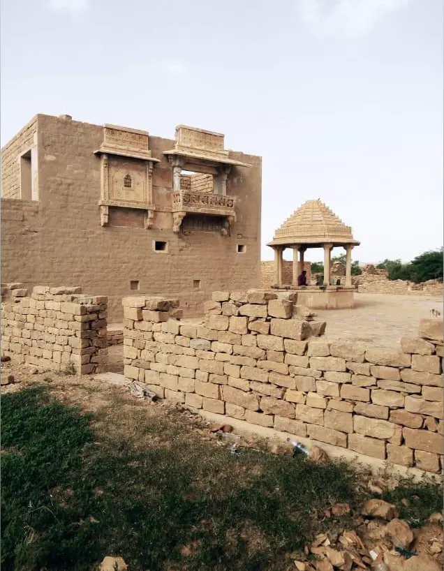 Photo of Kuldhara Abandoned Village Well, Jiyai, Rajasthan, India by Gayatri Talavdekar