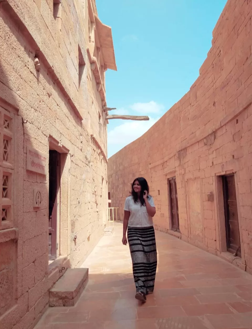 Photo of Jaisalmer Fort, Dhibba Para, Manak Chowk, Amar Sagar Pol, Jaisalmer, Rajasthan, India by Gayatri Talavdekar