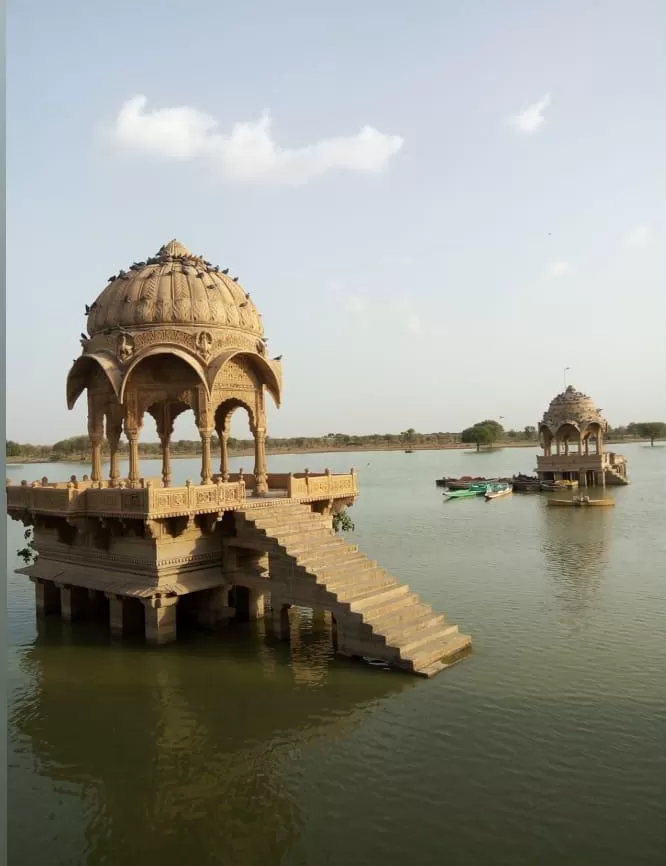 Photo of Gadisar Lake, Postal Colony, Jaisalmer, Rajasthan by Gayatri Talavdekar