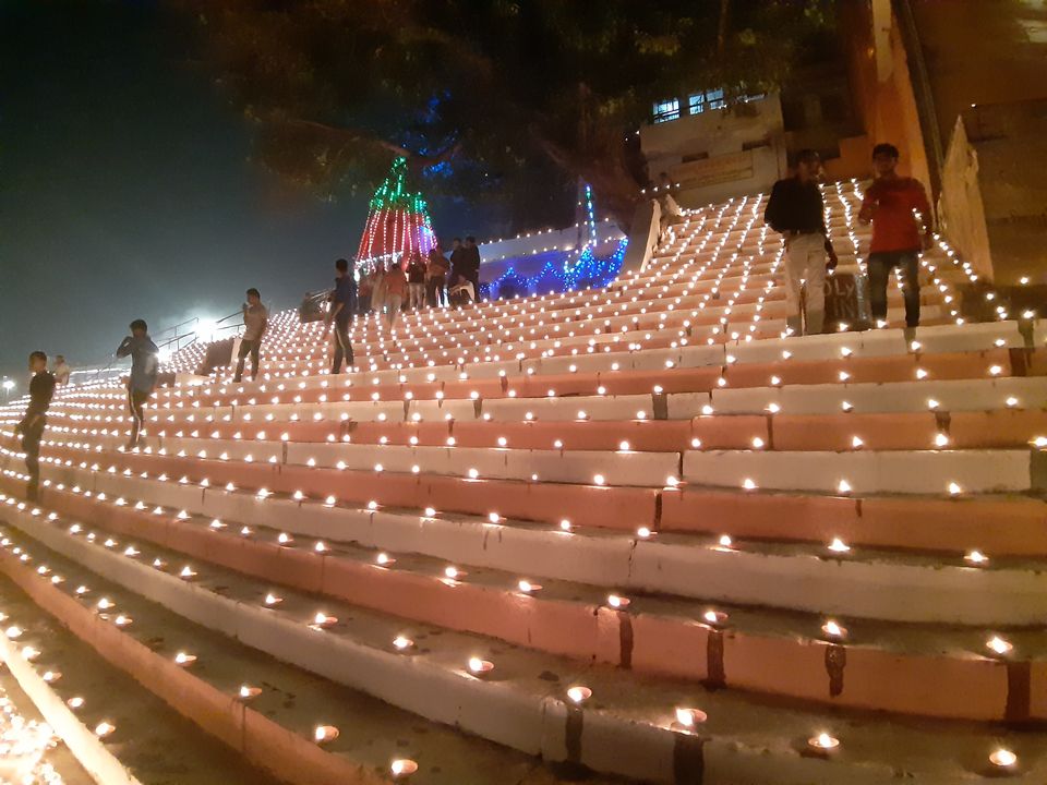 Photo of Benaras is a Vibe and Dev deepawali is an Emotion. - 2/3 by Gayatri Talavdekar