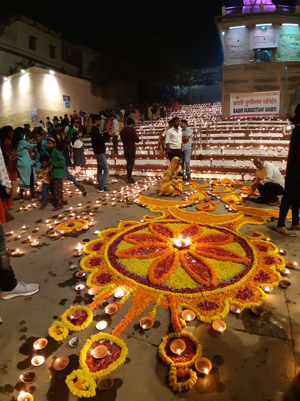 Photo of Benaras is a Vibe and Dev deepawali is an Emotion. - 2/3 by Gayatri Talavdekar