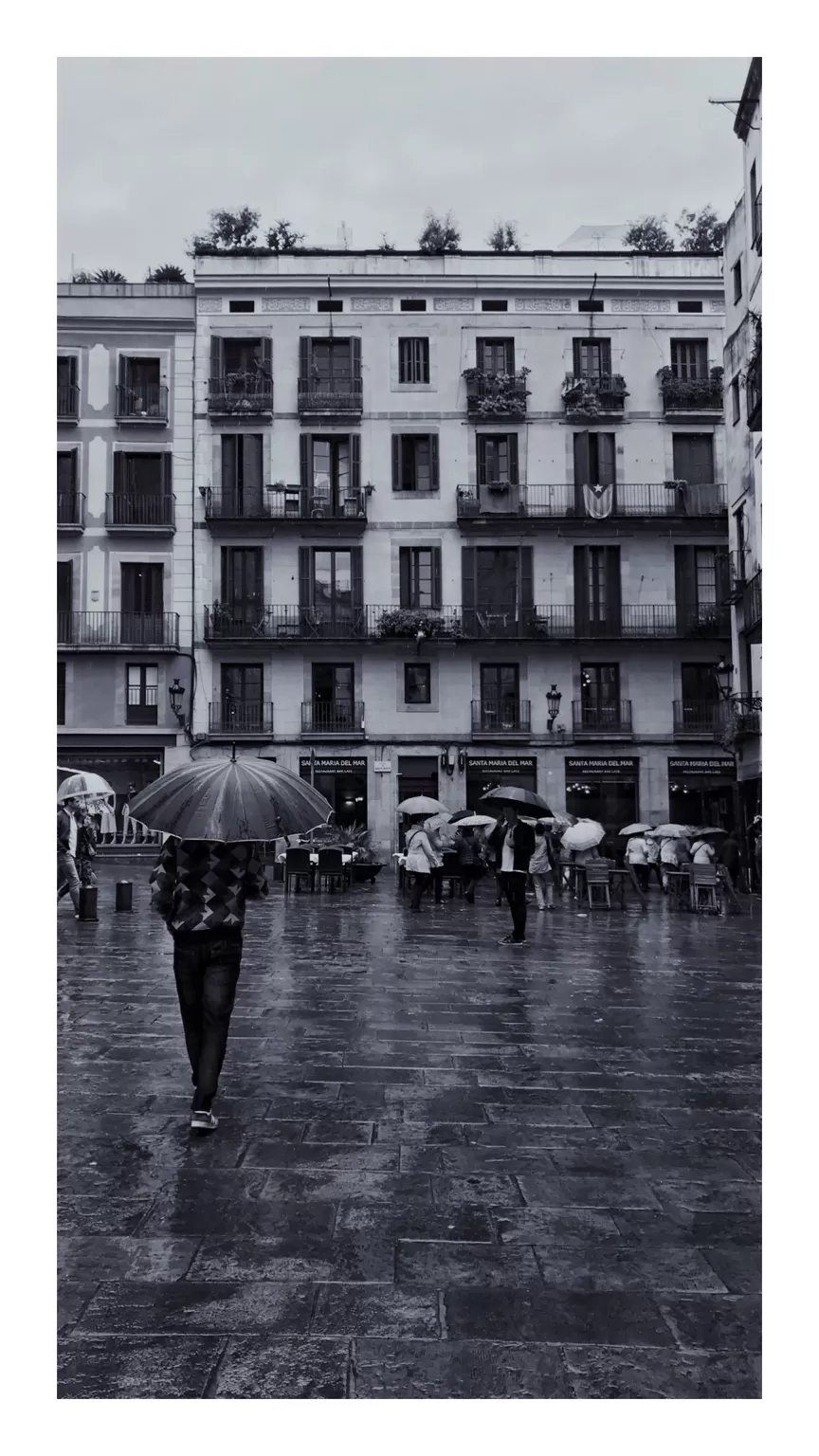 Photo of Spain by Bhavya Tandon