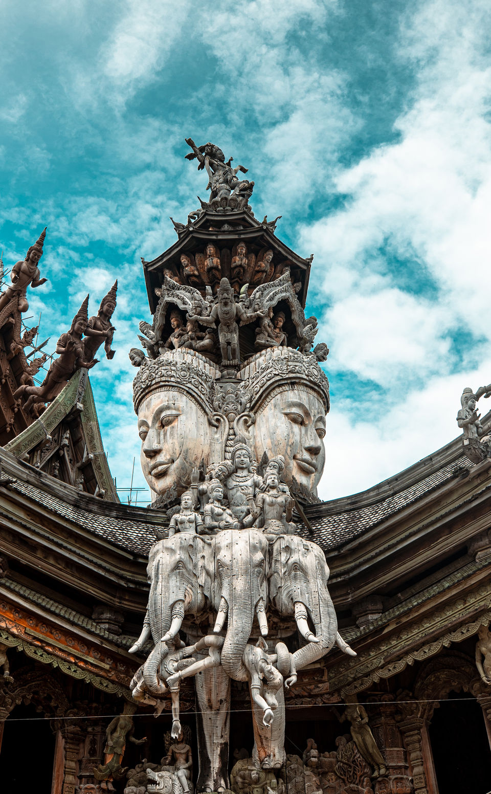 Photo of Sanctuary of Truth, Pattaya-Naklua, Pattaya City, Bang Lamung District, Chon Buri, Thailand by Zaid Salman