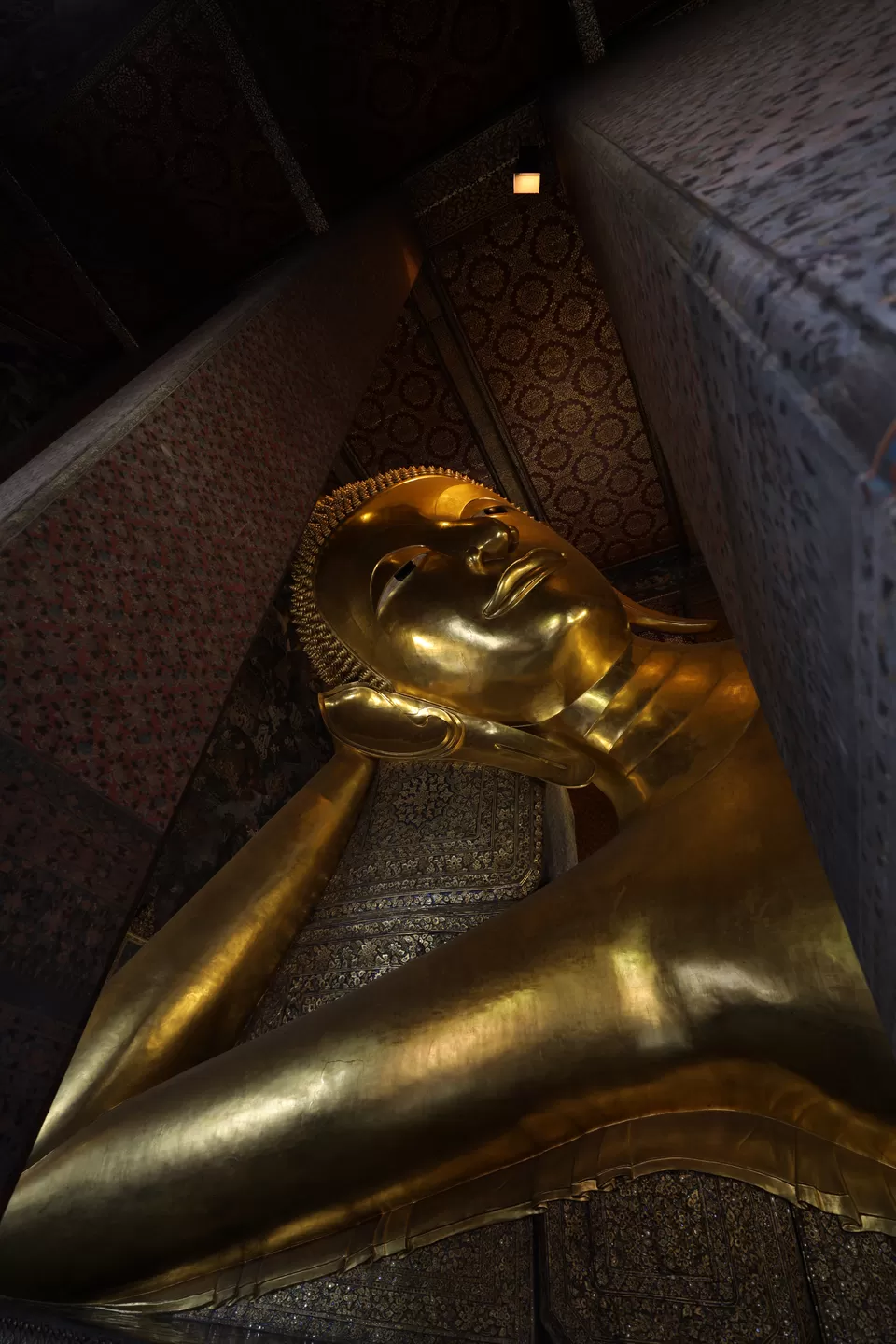 Photo of Reclining Buddha Wat Chaiyamangalaram, Lorong Burma, Pulau Tikus, George Town, Penang, Malaysia by Zaid Salman