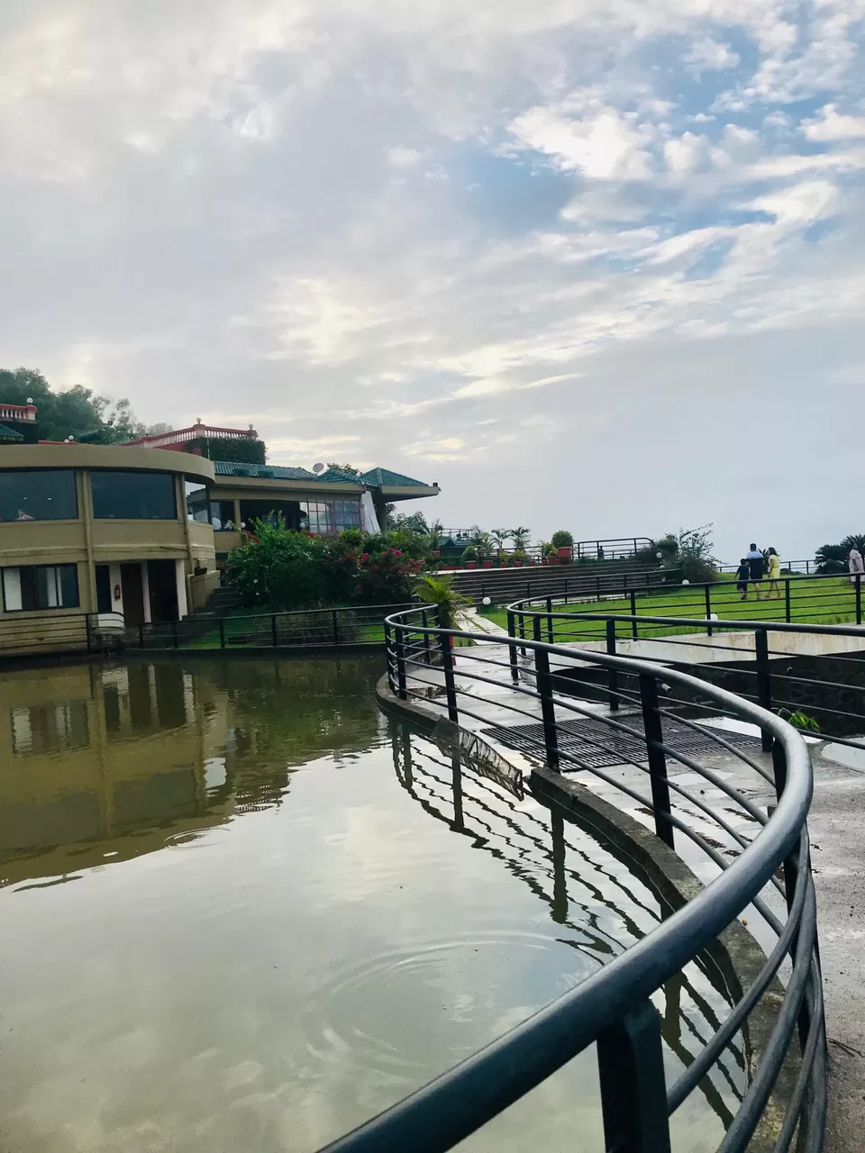 Photo of Upper Deck Resort, Gold Valley Sector D, Gold Valley, Lonavla, Maharashtra, India by TwoMuchTogether
