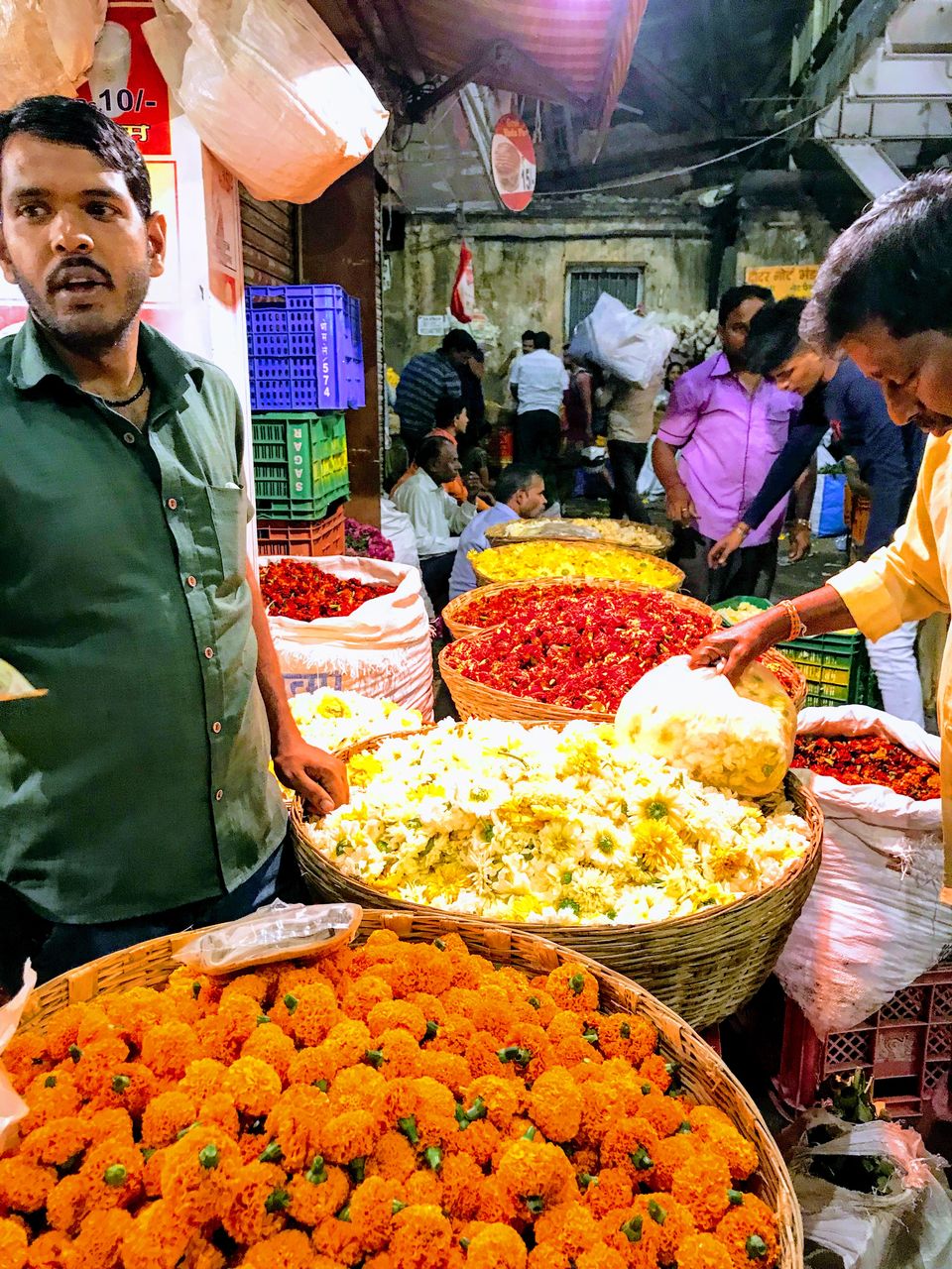 Photo of Mumbai Series - Dadar Flower Market (Part 1) by TwoMuchTogether