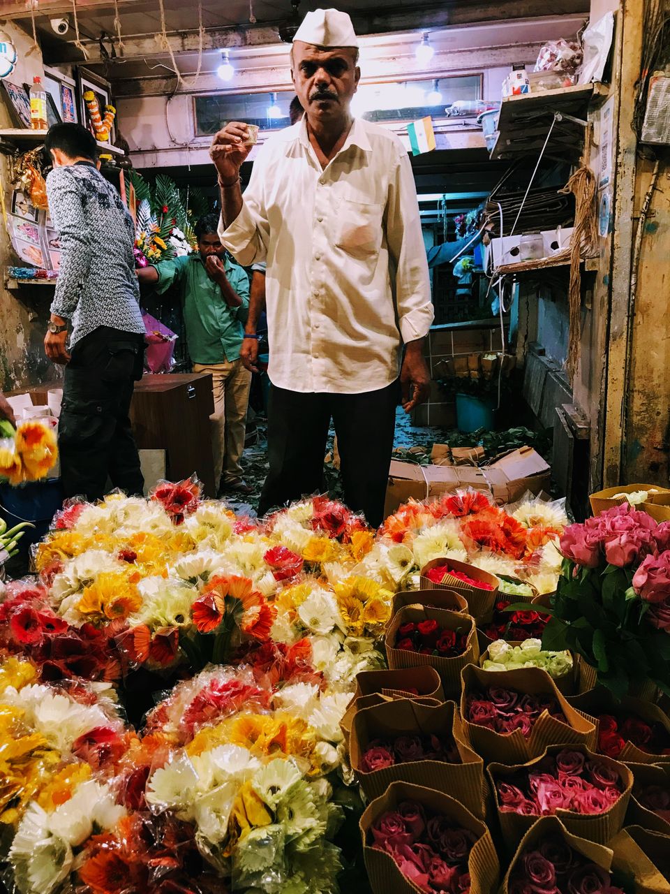 Photo of Mumbai Series - Dadar Flower Market (Part 1) by TwoMuchTogether
