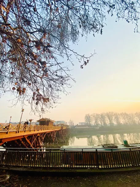 Photo of Zero Bridge, Rajbagh, Srinagar by TwoMuchTogether