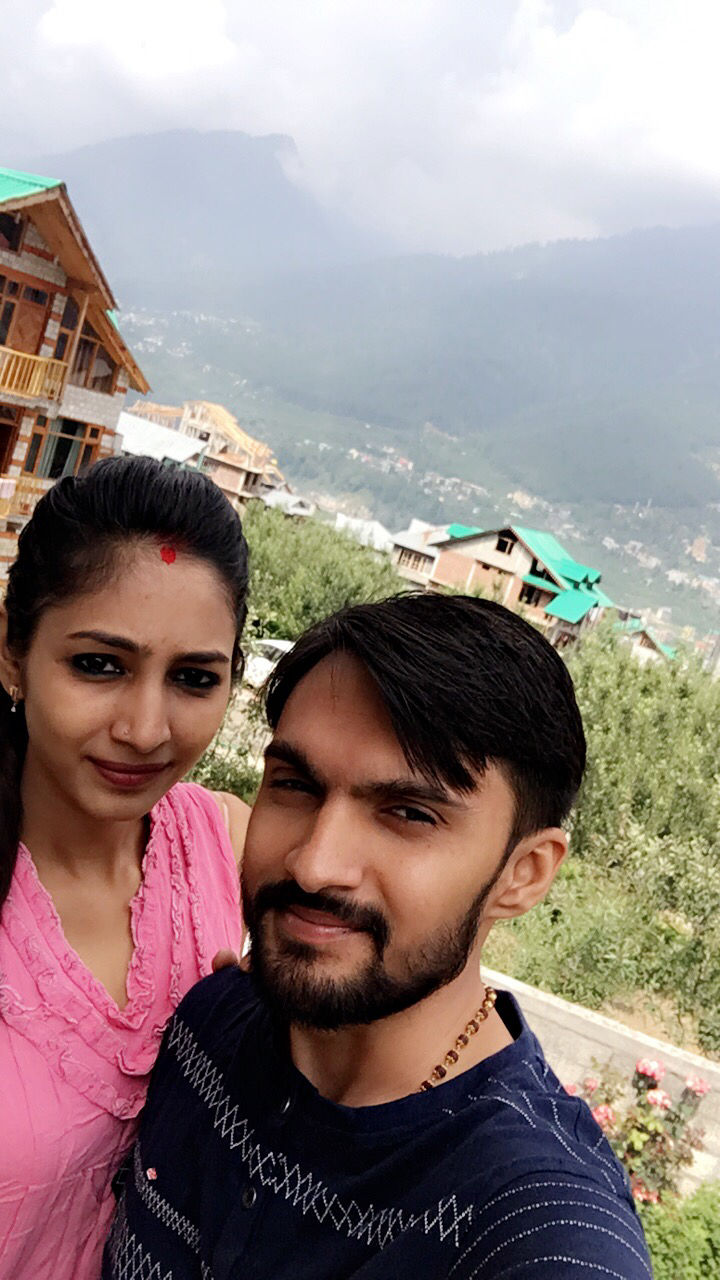 Photo of Hamta Pass, Himachal Pradesh, India by Dhaval & Dharini