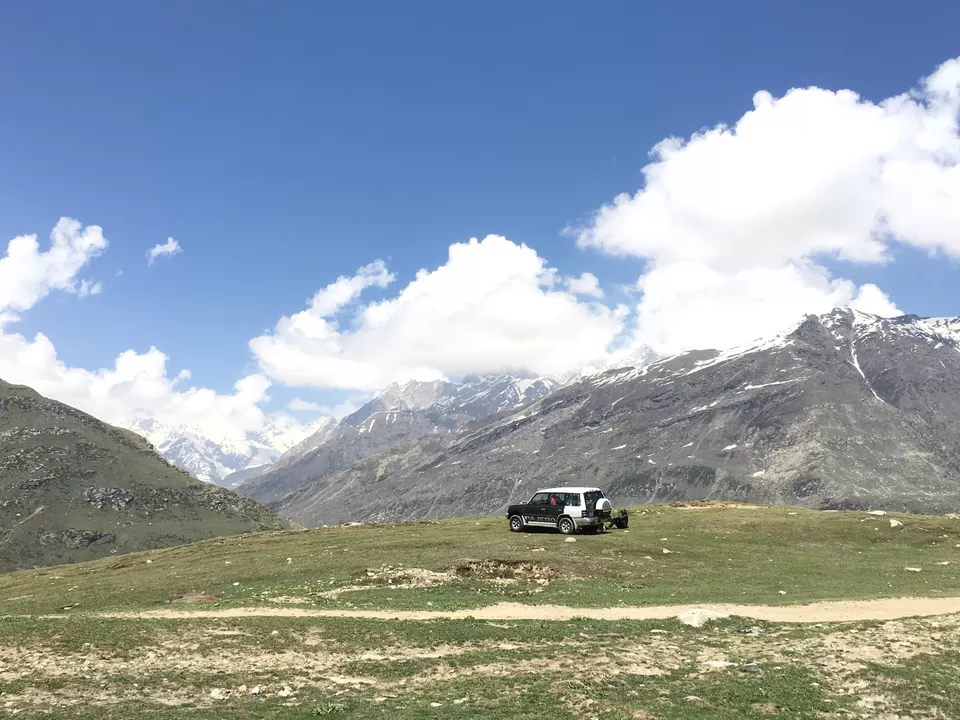 Photo of Rohtang Pass, Manali, Himachal Pradesh, India by Dhaval & Dharini