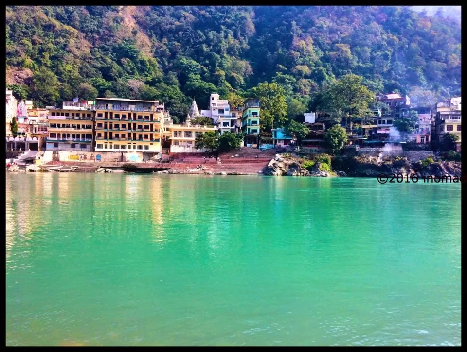 Photo of Laxman Jhula Bridge, Tapovan, Rishikesh, Uttarakhand, India by Piyush