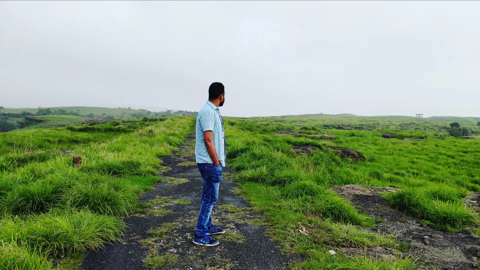 Photo of बस तय किया और चल पड़े मेघालय के सफ़र पर by Ashutosh Sharma